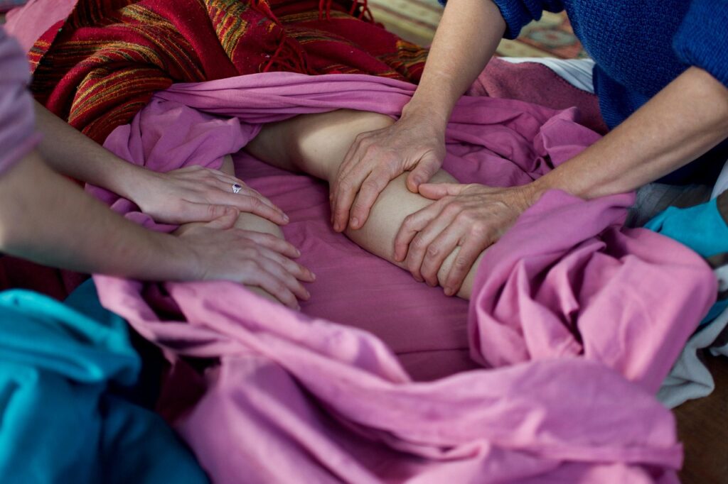 massage, rebozo, woman, mexico, clamping, basin, cerrara, rebozo, rebozo, rebozo, rebozo, rebozo